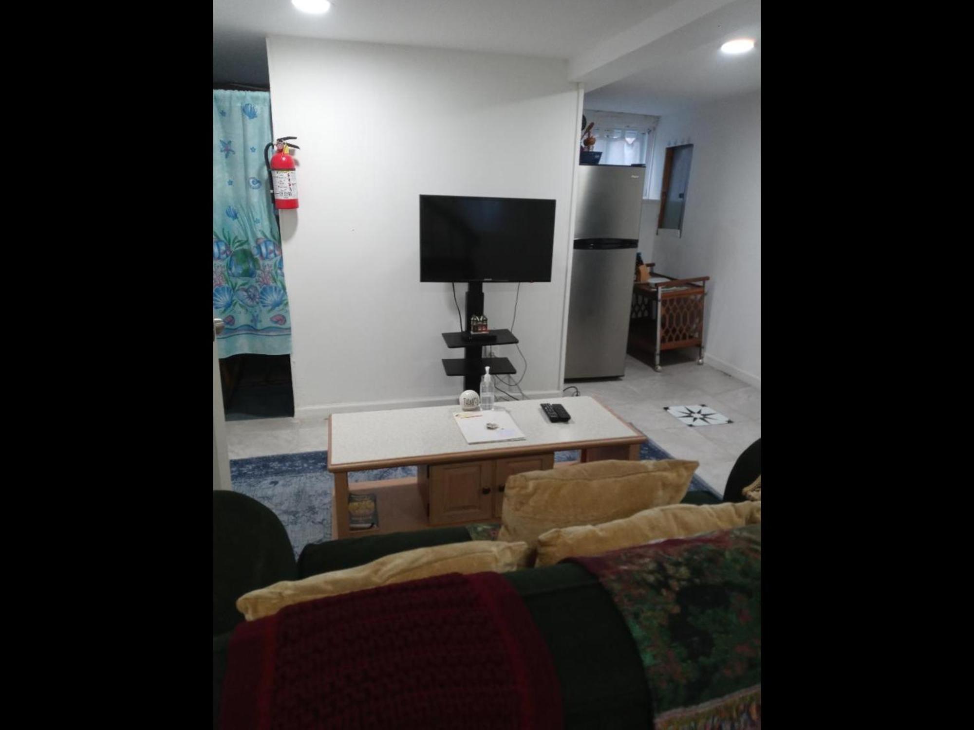 アーヴィントン"Cozy Basement Retreat Just 40 Minutes To Nyc!"アパートメント エクステリア 写真