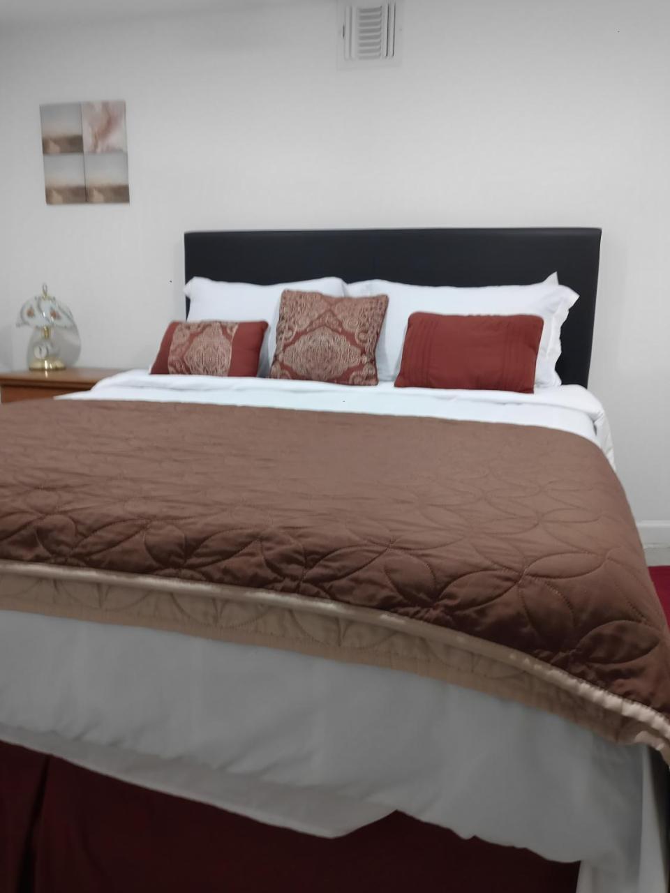アーヴィントン"Cozy Basement Retreat Just 40 Minutes To Nyc!"アパートメント エクステリア 写真